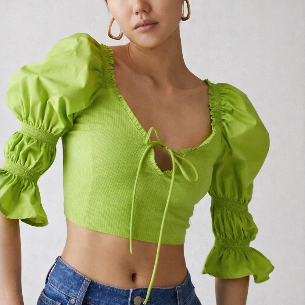 Urban Outfitters NWT Green Rozi Cropped Blouse Size Large Puff Sleeve